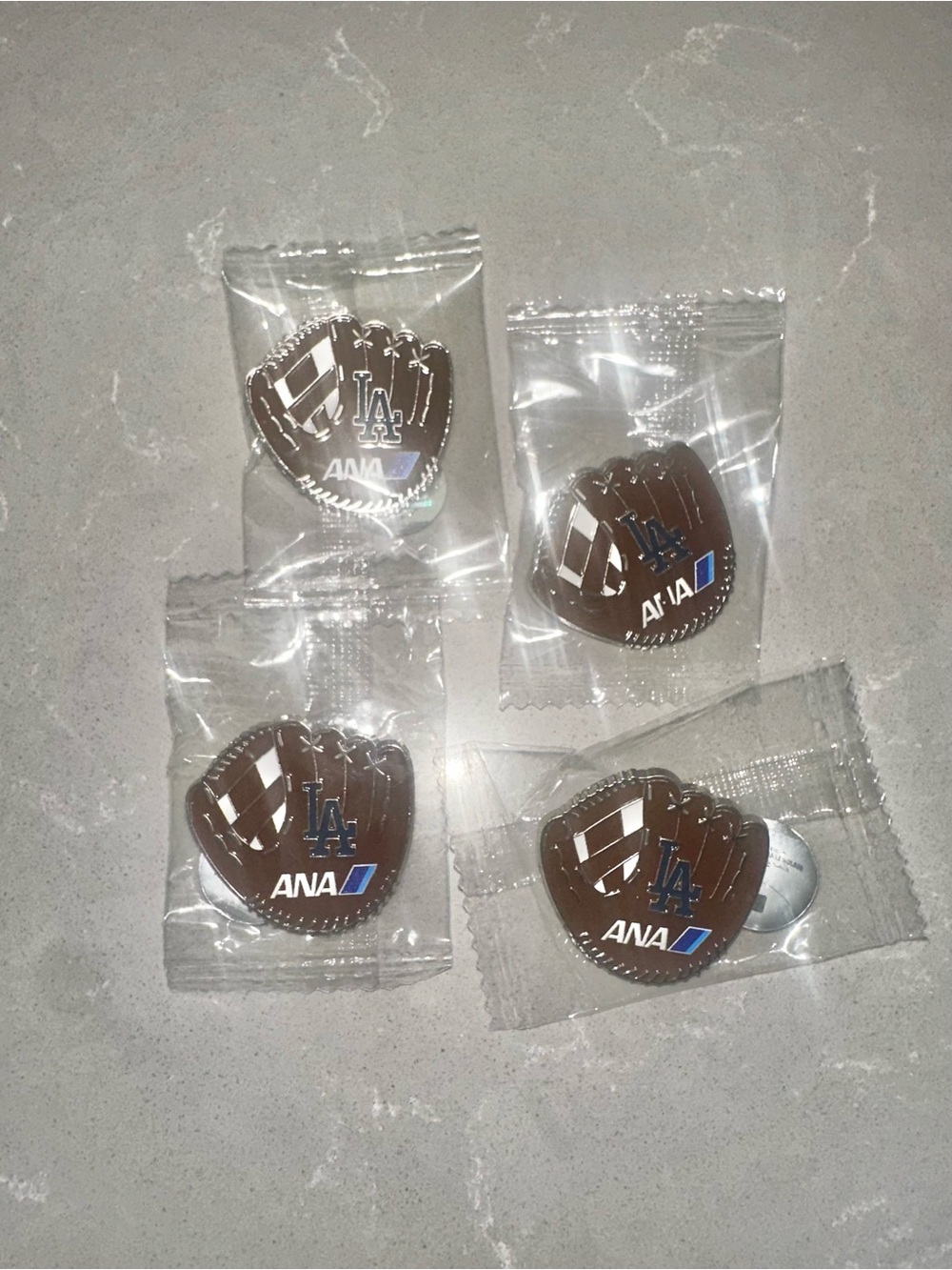 LA Dodgers ANA All Nippon Airways Baseball Glove Lapel Pin